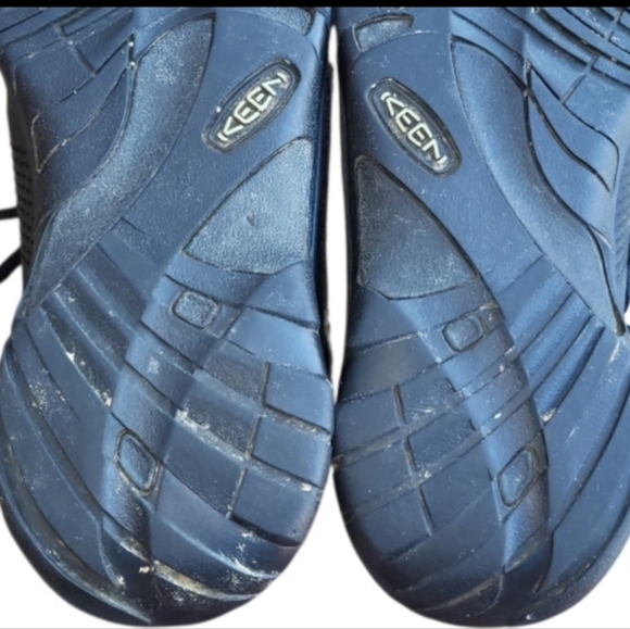 Keen Austin Leather Water Resistant Black Hike Walk Casual Sneaker Shoe Men 10.5 - Picture 8 of 13